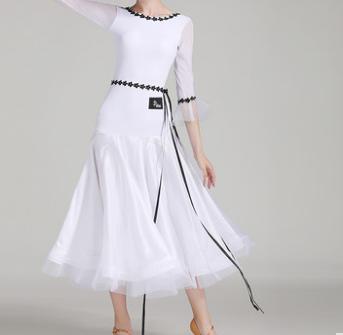 珊珠服飾 零售新主張，視覺營銷的藝術與魅力